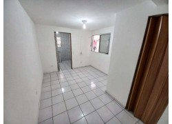 Casa com 01 dormitório e cozinha - ZS 620-2B